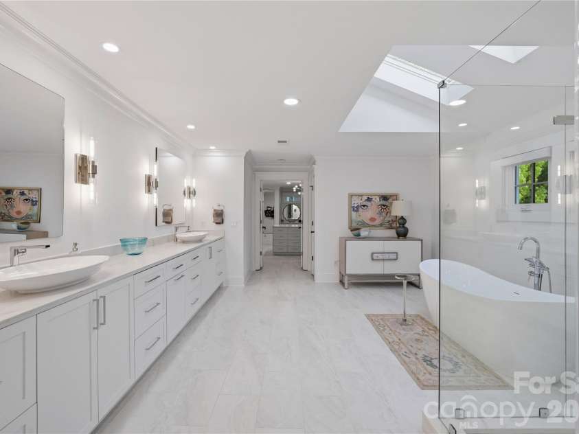 6239 Sharon Hills Road, Charlotte, NC 28210.  MLS# CAR4423022, YatesRealty ID 50254. Owner's Bath Suite w/ oversized dual vanities