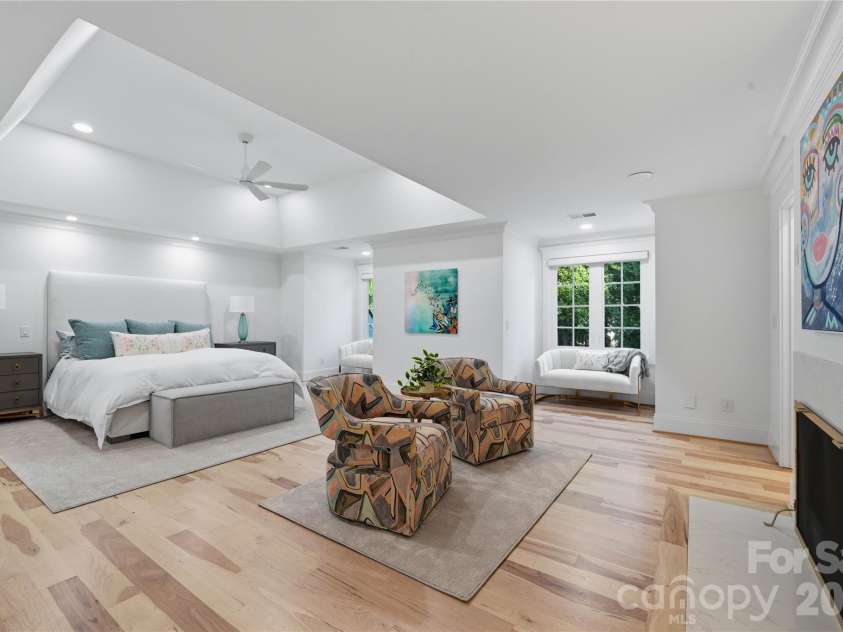 6239 Sharon Hills Road, Charlotte, NC 28210.  MLS# CAR4423022, YatesRealty ID 50254. Owner's Suite
