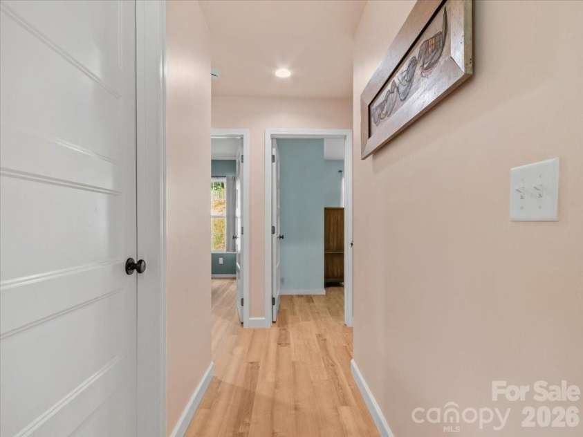 427 Hardscrabble Road, Burnsville, NC 28714.  MLS# CAR4422835, YatesRealty ID 50259. 