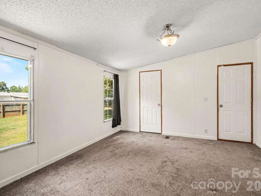 530 Gladstone Road, Mocksville, NC 27028.  MLS# CAR4423690, YatesRealty ID 50260. 