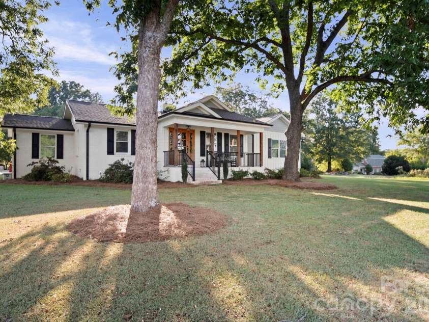 5267 York Highway, York, SC 29745.  MLS# CAR4420917, YatesRealty ID 50261. 