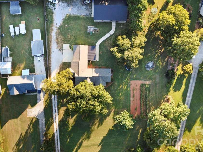 5267 York Highway, York, SC 29745.  MLS# CAR4420917, YatesRealty ID 50261. 