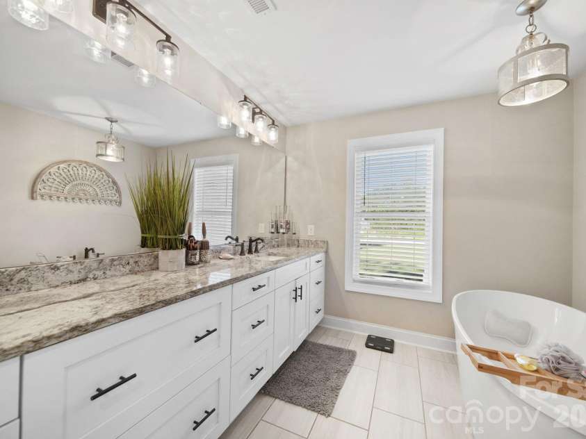 5267 York Highway, York, SC 29745.  MLS# CAR4420917, YatesRealty ID 50261. 