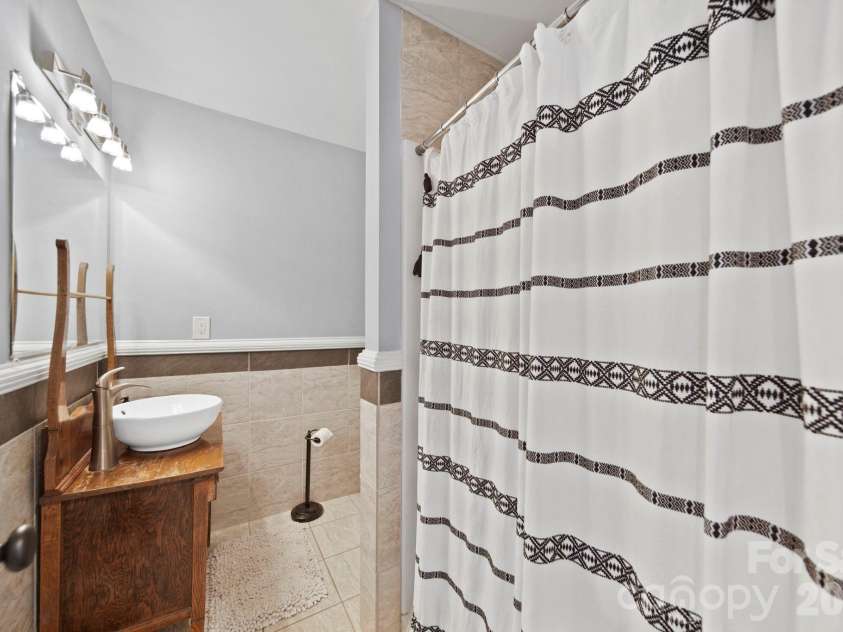 5267 York Highway, York, SC 29745.  MLS# CAR4420917, YatesRealty ID 50261. 