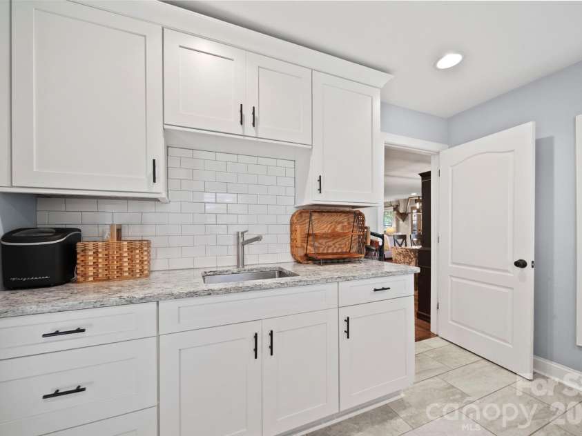 5267 York Highway, York, SC 29745.  MLS# CAR4420917, YatesRealty ID 50261. 