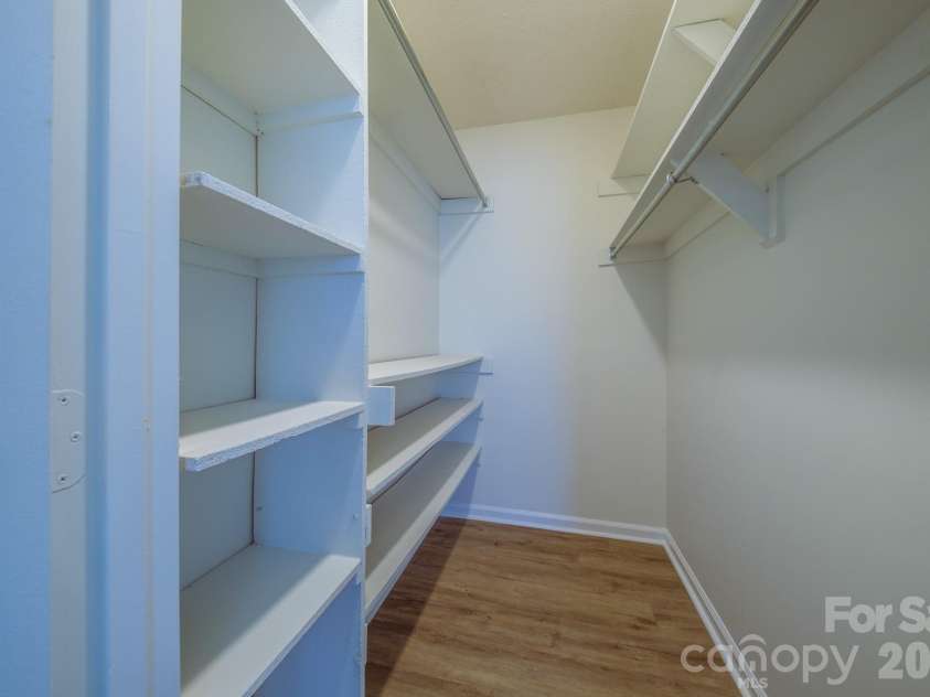 11022 Running Ridge Road, Charlotte, NC 28226.  MLS# CAR4422317, YatesRealty ID 50264. Bedroom Closet