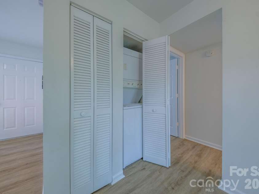 11022 Running Ridge Road, Charlotte, NC 28226.  MLS# CAR4422317, YatesRealty ID 50264. Laundry, storage and hallway