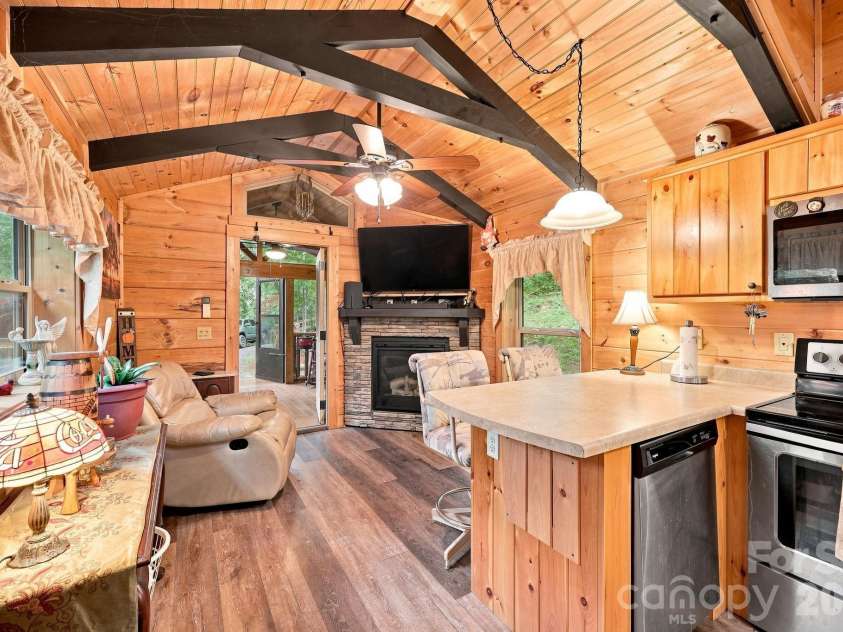 9 Candyland Court, Candler, NC 28715.  MLS# CAR4422673, YatesRealty ID 50265. 