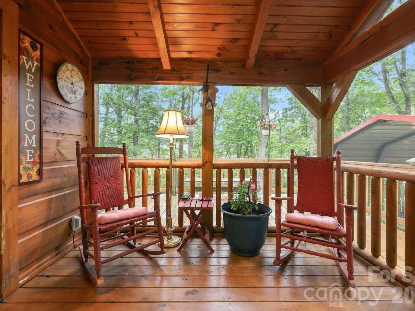 9 Candyland Court, Candler, NC 28715.  MLS# CAR4422673, YatesRealty ID 50265. 