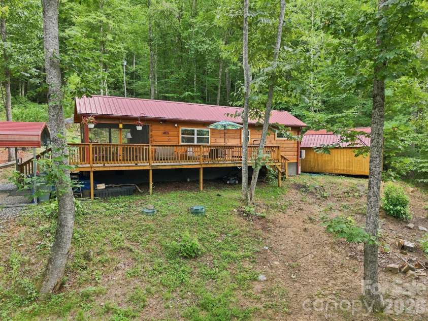 9 Candyland Court, Candler, NC 28715.  MLS# CAR4422673, YatesRealty ID 50265. 