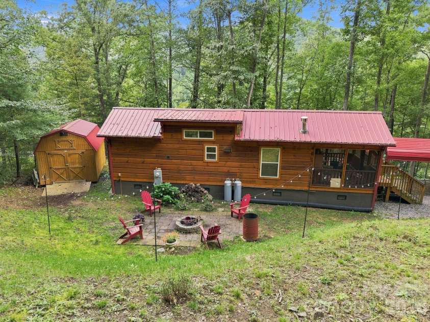9 Candyland Court, Candler, NC 28715.  MLS# CAR4422673, YatesRealty ID 50265. 