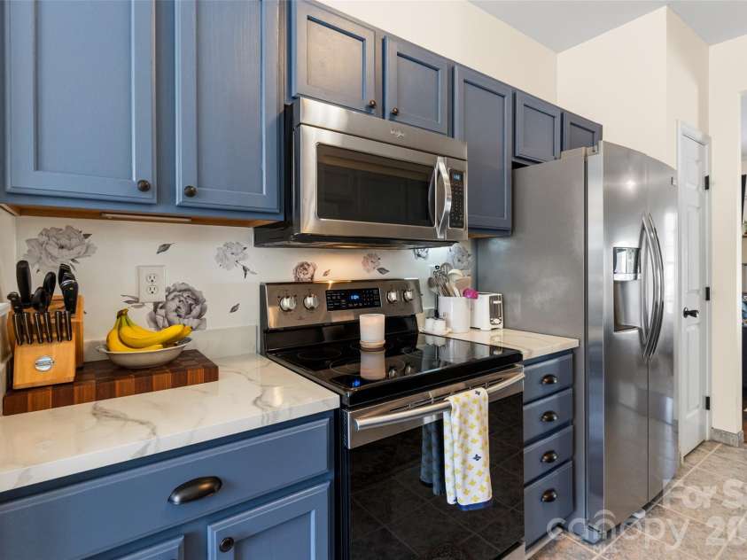 4001 Waterside Lane, Cramerton, NC 28032.  MLS# CAR4423313, YatesRealty ID 50266. 