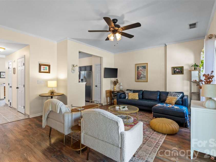 4001 Waterside Lane, Cramerton, NC 28032.  MLS# CAR4423313, YatesRealty ID 50266. 