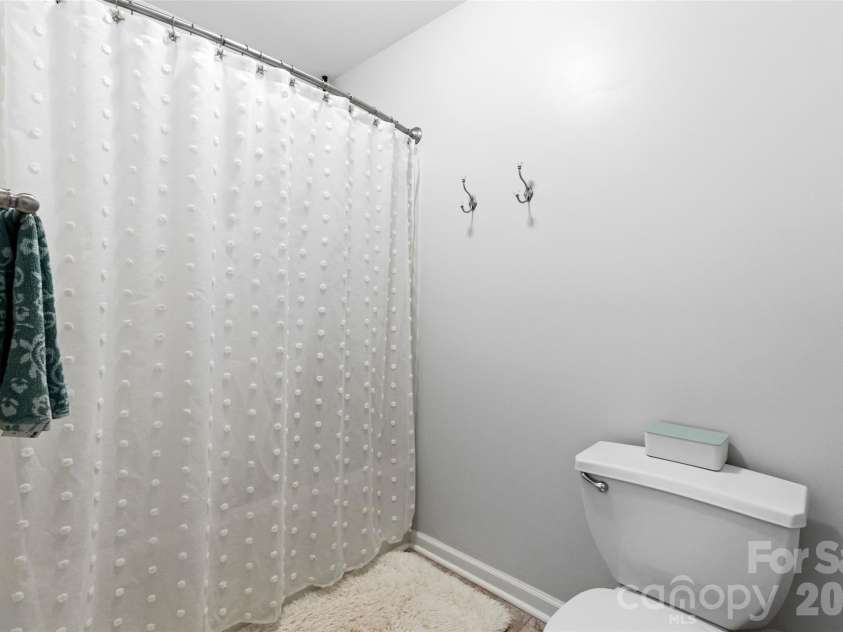 4001 Waterside Lane, Cramerton, NC 28032.  MLS# CAR4423313, YatesRealty ID 50266. 