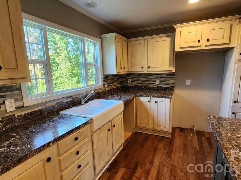 967 Barnardsville Highway, Weaverville, NC 28787.  MLS# CAR4422068, YatesRealty ID 50268. 