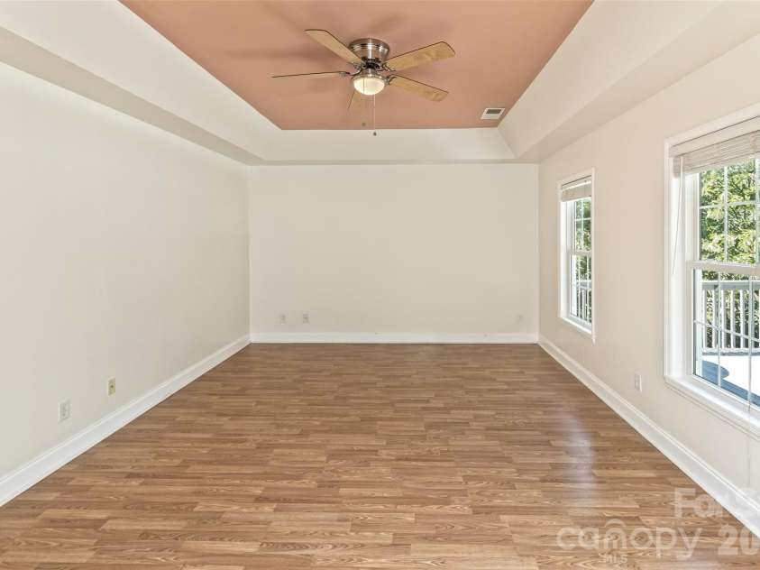 113 Ballantree Drive, Asheville, NC 28803.  MLS# CAR4417051, YatesRealty ID 50269. Primary on the second level