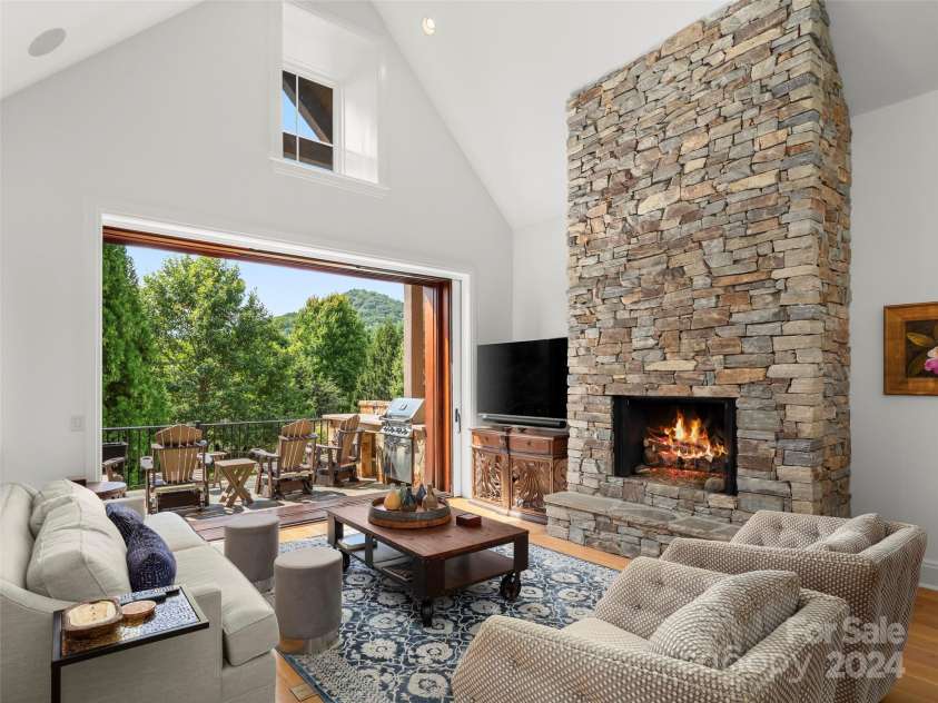 4 Windelsham Way, Arden, NC 28704.  MLS# CAR4184968, YatesRealty ID 5027. 