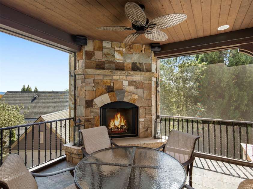 4 Windelsham Way, Arden, NC 28704.  MLS# CAR4184968, YatesRealty ID 5027. 
