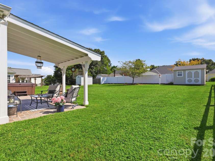 1005 Coral Bell Court, Monroe, NC 28110.  MLS# CAR4417061, YatesRealty ID 50271. 