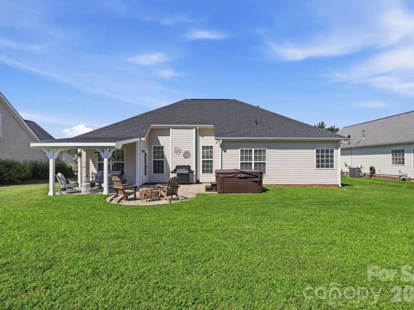 1005 Coral Bell Court, Monroe, NC 28110.  MLS# CAR4417061, YatesRealty ID 50271. 