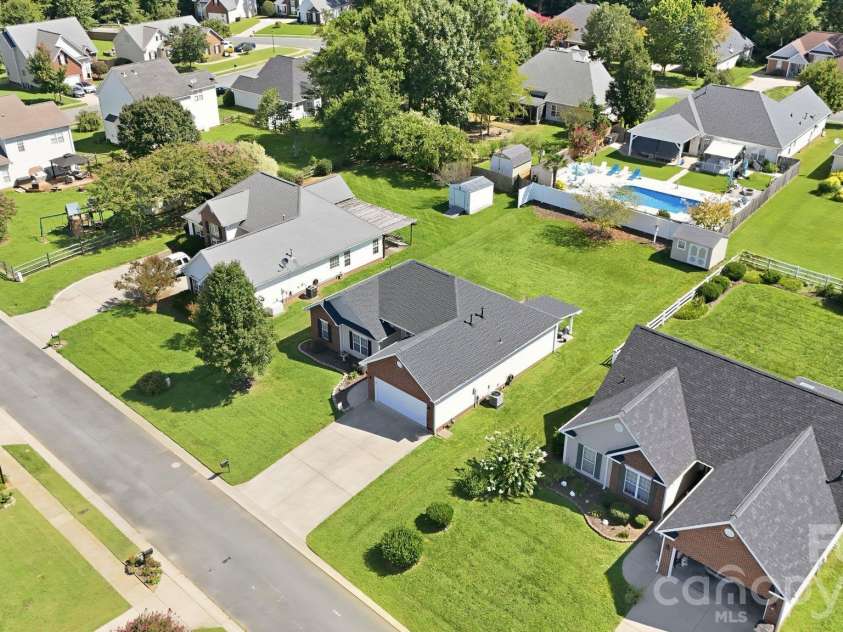 1005 Coral Bell Court, Monroe, NC 28110.  MLS# CAR4417061, YatesRealty ID 50271. 