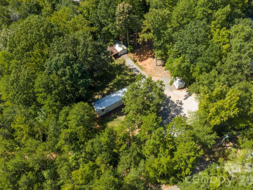 6303 Griffin Road, Lancaster, SC 29720.  MLS# CAR4422989, YatesRealty ID 50273. 