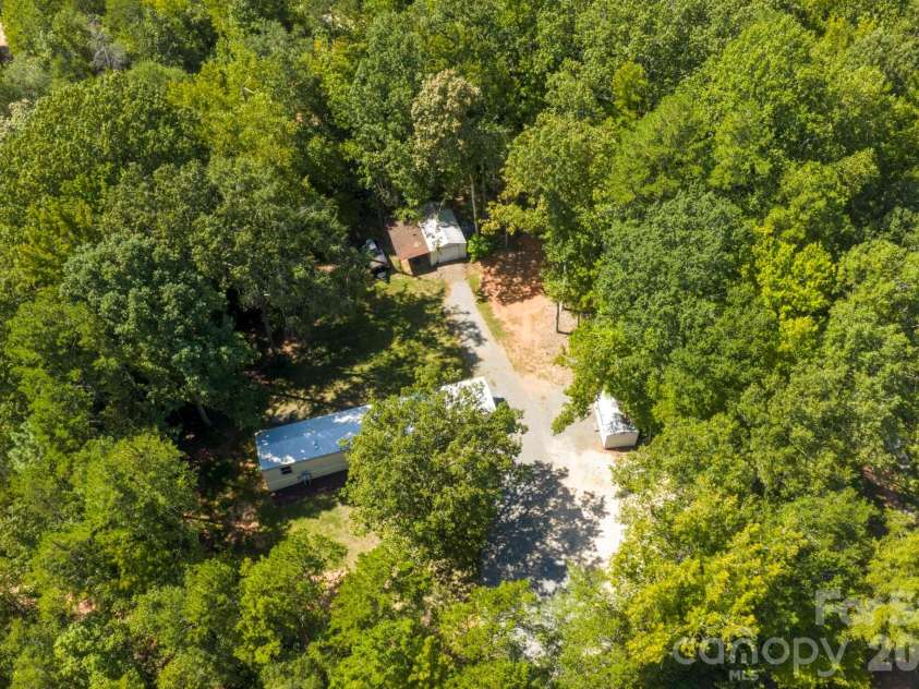 6303 Griffin Road, Lancaster, SC 29720.  MLS# CAR4422989, YatesRealty ID 50273. 