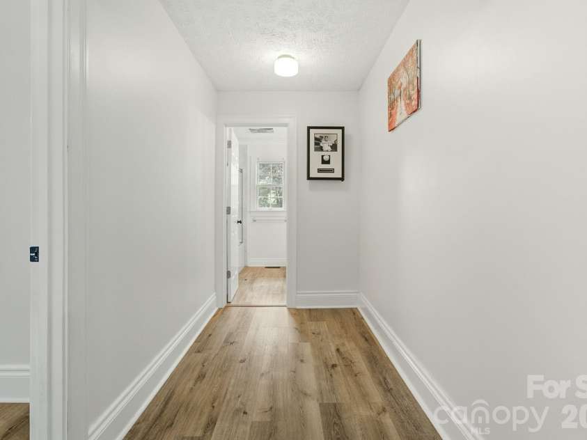 211 Pinner Road, Arden, NC 28704.  MLS# CAR4422716, YatesRealty ID 50274. 