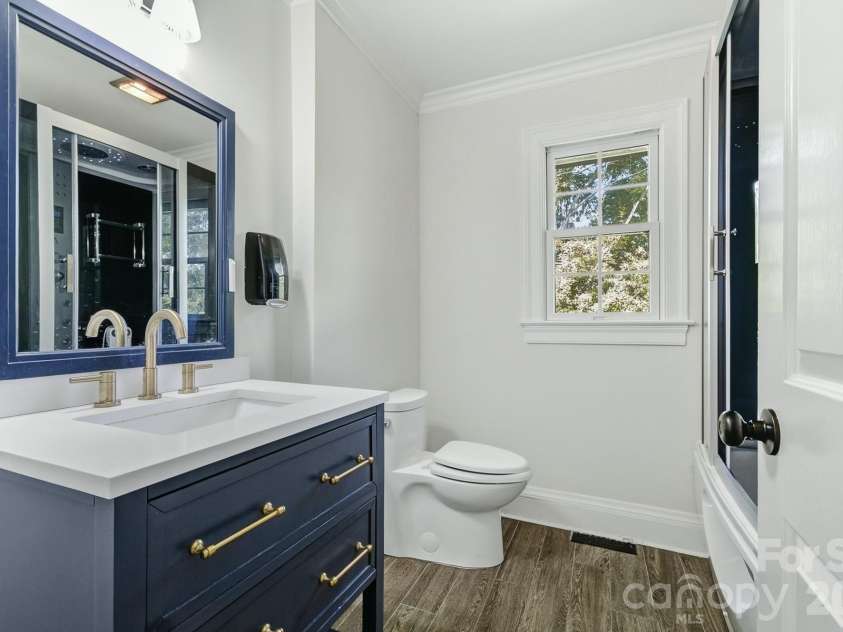 211 Pinner Road, Arden, NC 28704.  MLS# CAR4422716, YatesRealty ID 50274. 