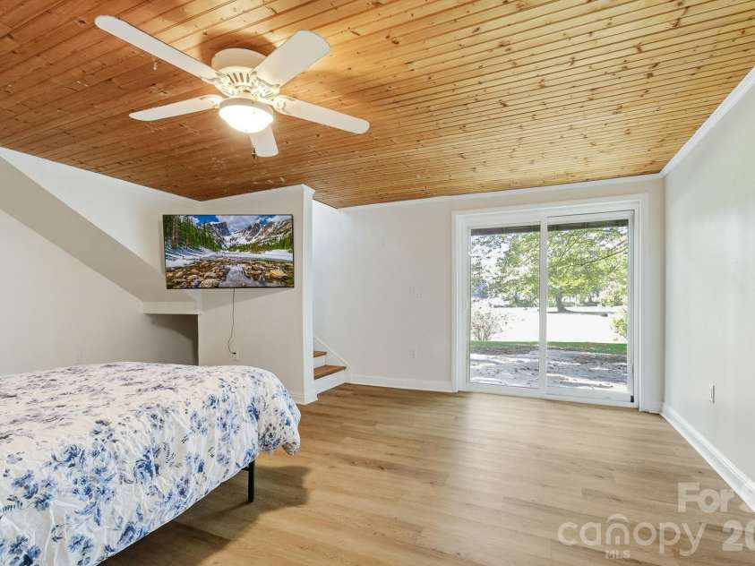 211 Pinner Road, Arden, NC 28704.  MLS# CAR4422716, YatesRealty ID 50274. 
