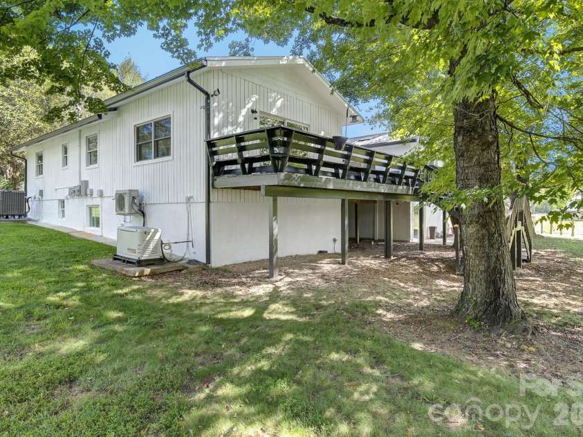 211 Pinner Road, Arden, NC 28704.  MLS# CAR4422716, YatesRealty ID 50274. 