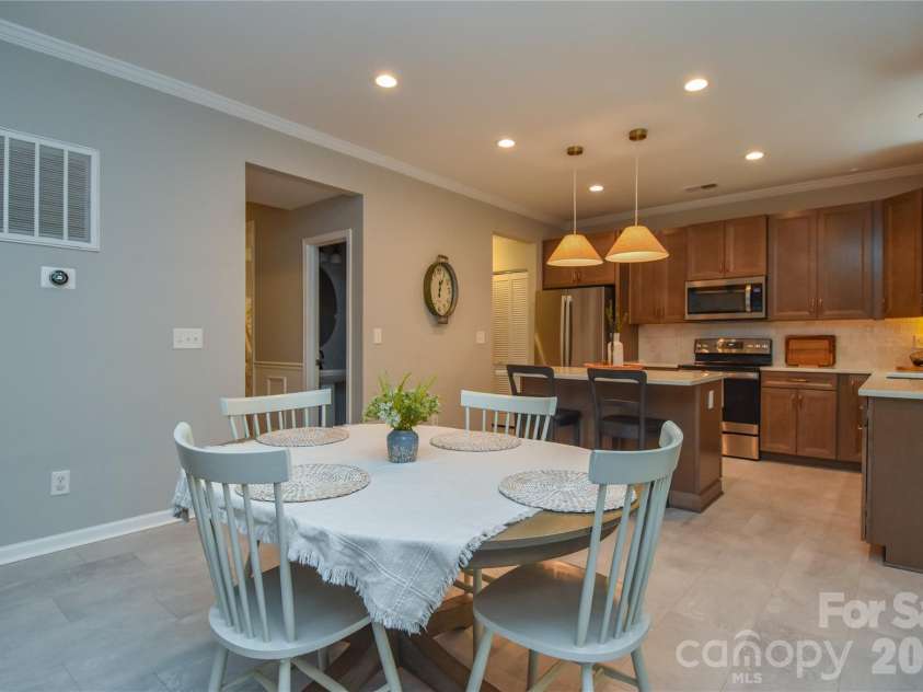 137 Poplin Place, Clover, SC 29710.  MLS# CAR4412950, YatesRealty ID 50275. 