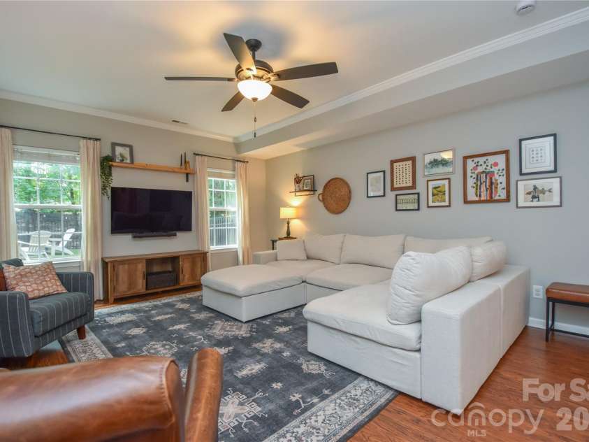 137 Poplin Place, Clover, SC 29710.  MLS# CAR4412950, YatesRealty ID 50275. 
