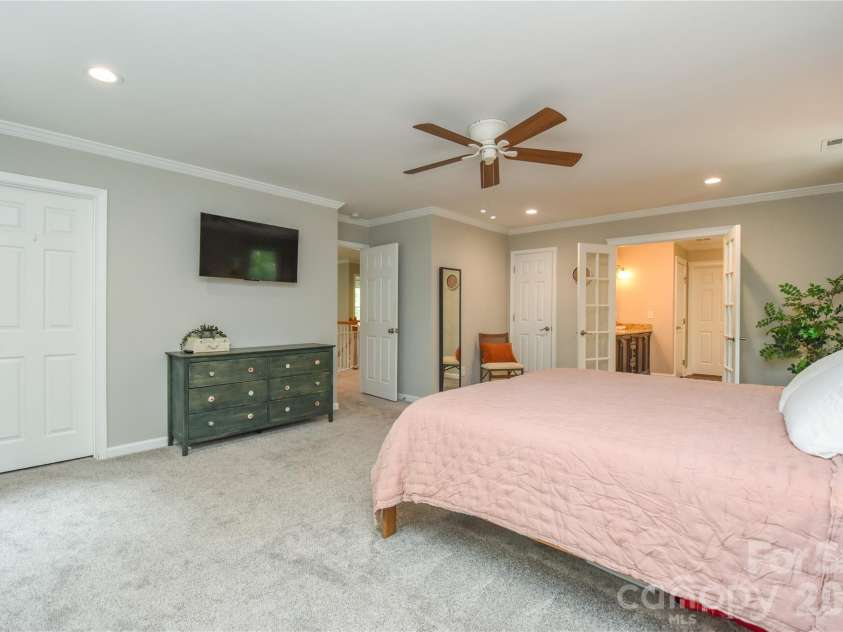 137 Poplin Place, Clover, SC 29710.  MLS# CAR4412950, YatesRealty ID 50275. 