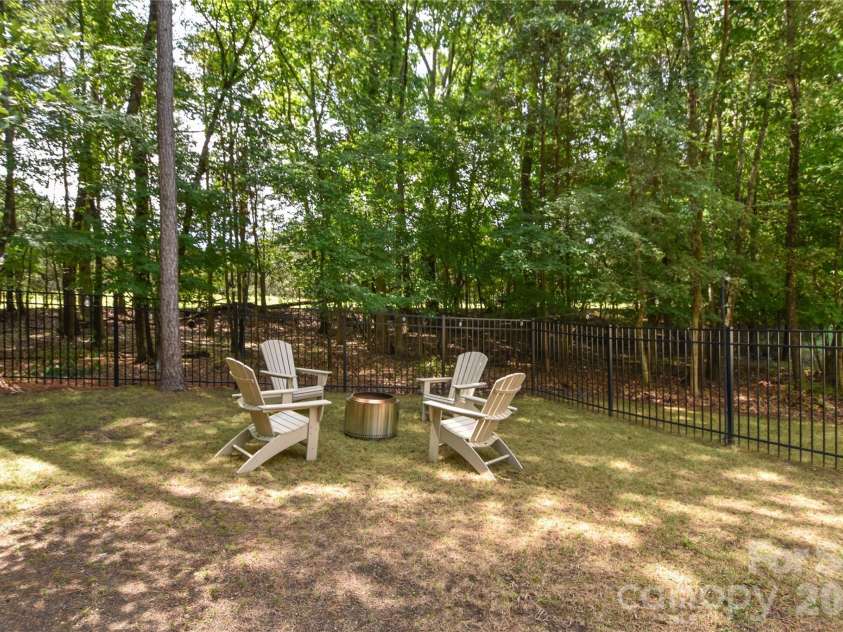 137 Poplin Place, Clover, SC 29710.  MLS# CAR4412950, YatesRealty ID 50275. 