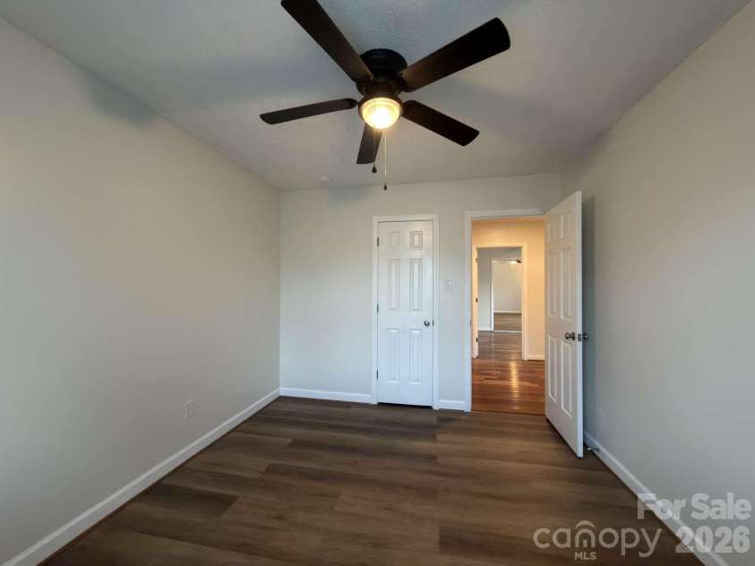 2060 27th Avenue Drive, Hickory, NC 28601.  MLS# CAR4423738, YatesRealty ID 50276. 
