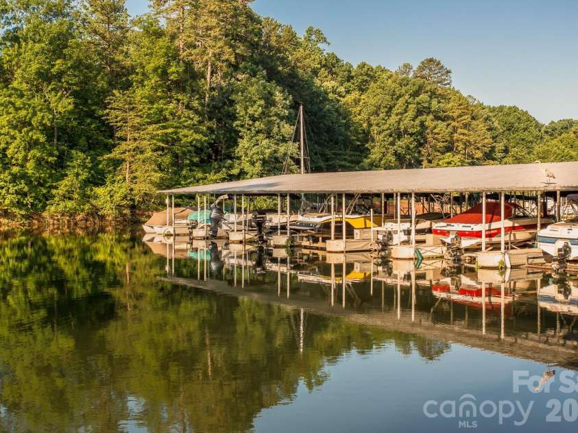 10 Bald Eagle Road, Lake Wylie, SC 29710.  MLS# CAR4421997, YatesRealty ID 50278. River Hills Marina