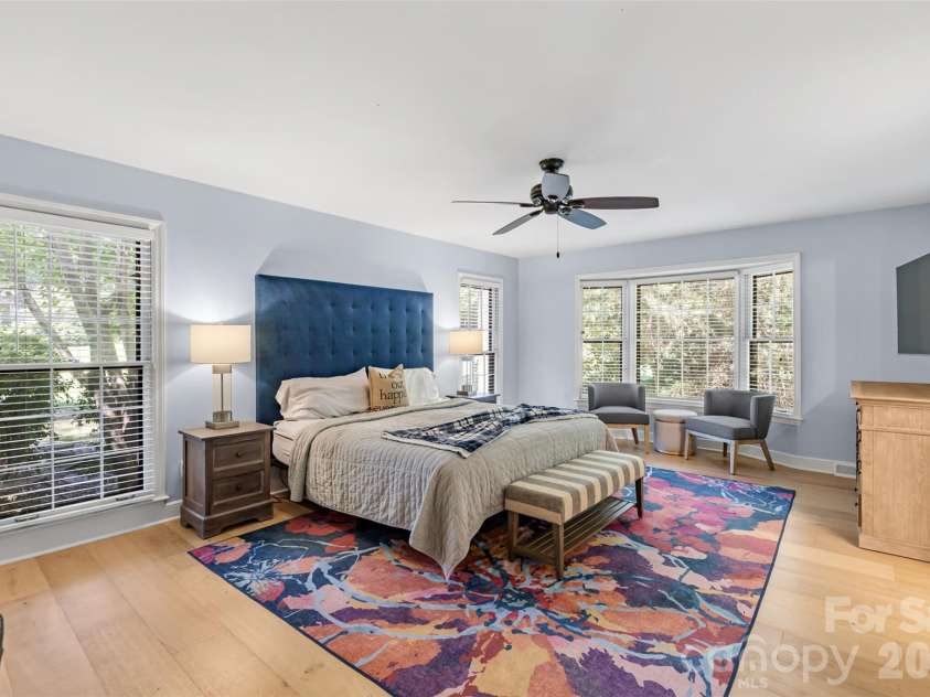 10 Bald Eagle Road, Lake Wylie, SC 29710.  MLS# CAR4421997, YatesRealty ID 50278. Spacious main-level primary suite