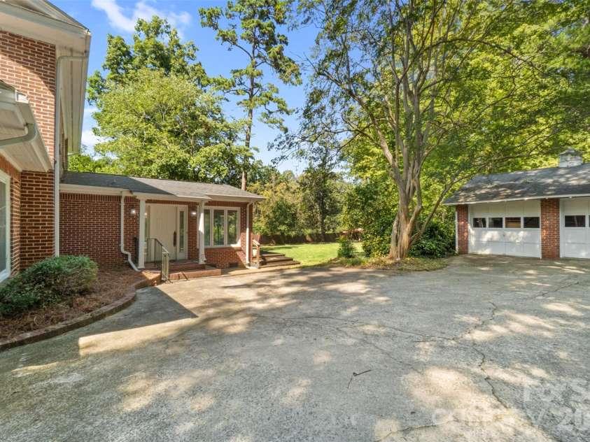 413 Elm Street, Marshville, NC 28103.  MLS# CAR4423645, YatesRealty ID 50282. 