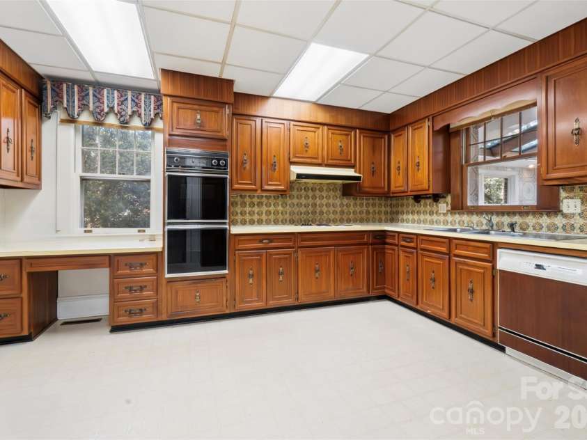 413 Elm Street, Marshville, NC 28103.  MLS# CAR4423645, YatesRealty ID 50282. 