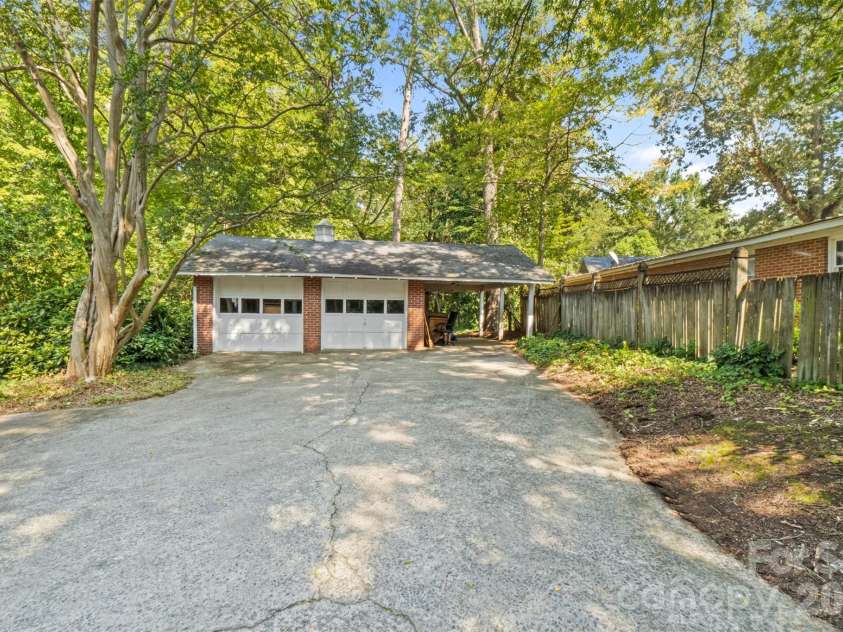 413 Elm Street, Marshville, NC 28103.  MLS# CAR4423645, YatesRealty ID 50282. 