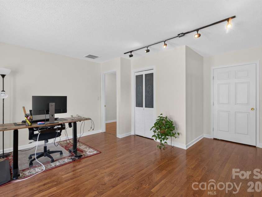 906 Woodhill Drive, Fletcher, NC 28732.  MLS# CAR4404575, YatesRealty ID 50283. Bonus/Flex/Office
