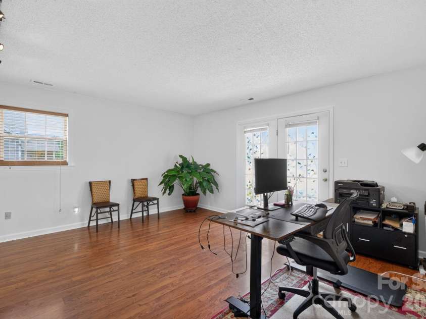 906 Woodhill Drive, Fletcher, NC 28732.  MLS# CAR4404575, YatesRealty ID 50283. Bonus/Flex/Office