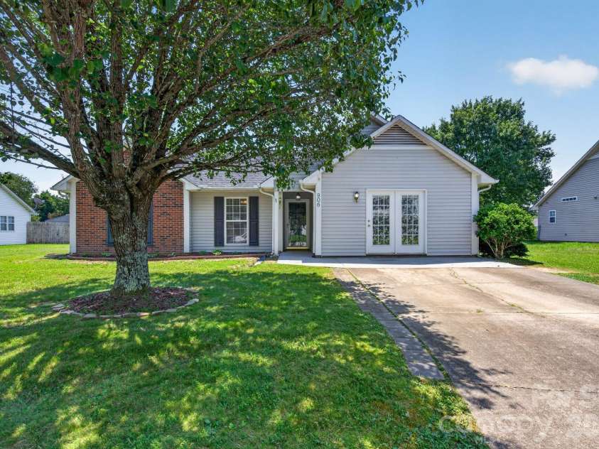906 Woodhill Drive, Fletcher, NC 28732.  MLS# CAR4404575, YatesRealty ID 50283. Front