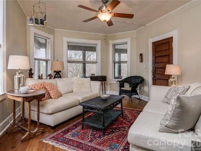 41 Panola Street, Asheville, NC 28801.  MLS# CAR4406063, YatesRealty ID 50287. Apt. 1 - LR