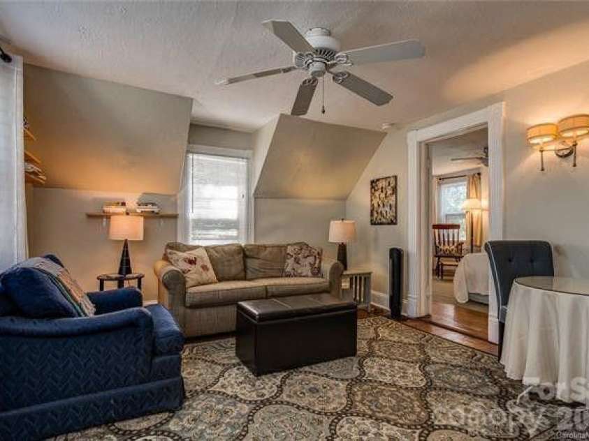 41 Panola Street, Asheville, NC 28801.  MLS# CAR4406063, YatesRealty ID 50287. Apt. 3 - LR