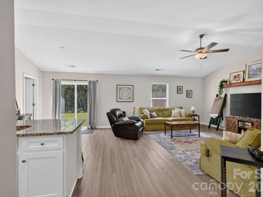 632 Lancelot Drive, Richburg, SC 29729.  MLS# CAR4423740, YatesRealty ID 50292. 