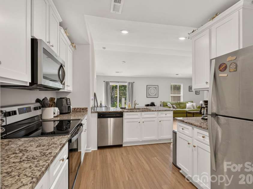 632 Lancelot Drive, Richburg, SC 29729.  MLS# CAR4423740, YatesRealty ID 50292. 
