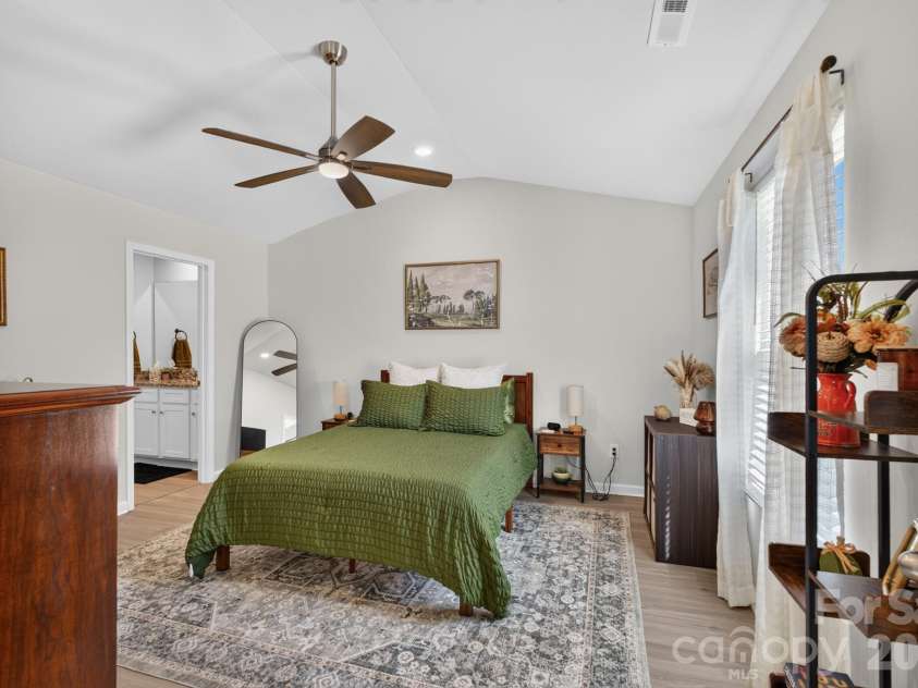 632 Lancelot Drive, Richburg, SC 29729.  MLS# CAR4423740, YatesRealty ID 50292. 