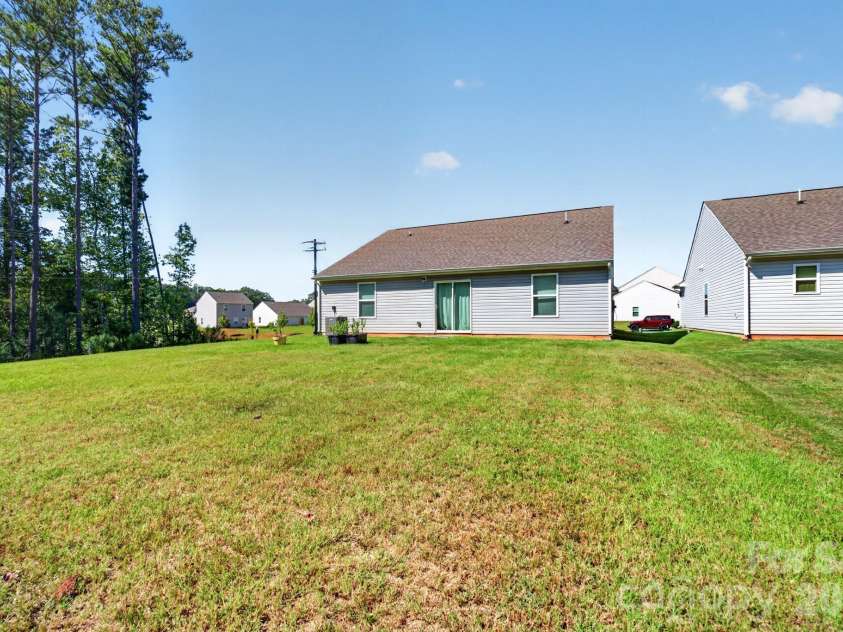 632 Lancelot Drive, Richburg, SC 29729.  MLS# CAR4423740, YatesRealty ID 50292. 